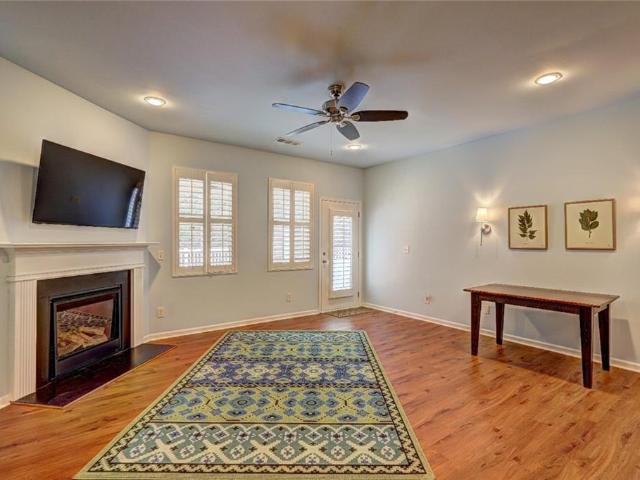 Townhouse for sale in Canton, Georgia