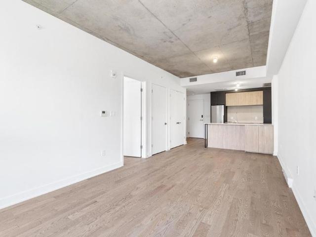 Apartment for rent in Brossard, Quebec