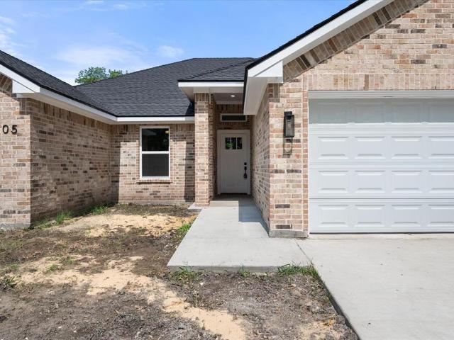 House for sale in Navarro, Texas