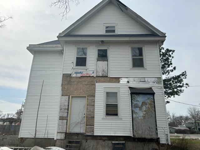 House for sale in Douglas, Illinois