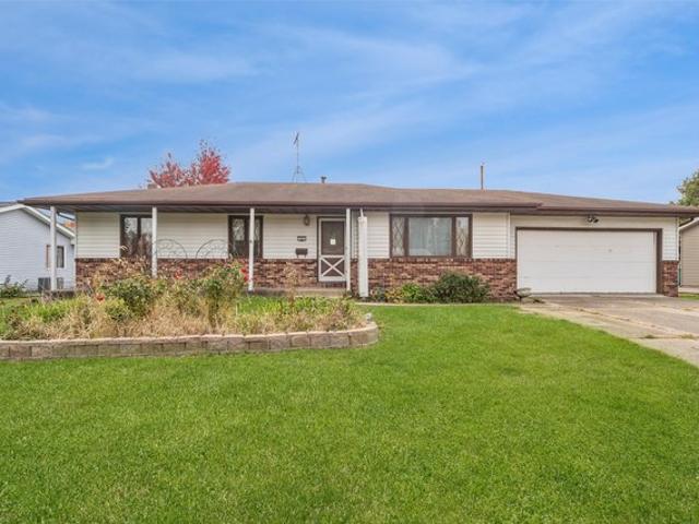 House for sale in Spahr Manor, Ankeny