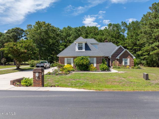 House for sale in Sneads Ferry, North Carolina