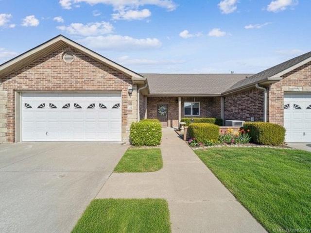 Townhouse for sale in Grove, Oklahoma