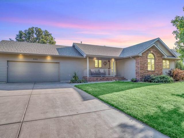 House for sale in Hesston, Harvey County