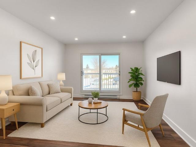 Apartment for rent in Chomedey, Laval (région administrative)