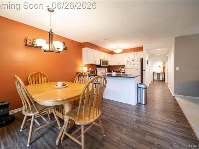 Condo for sale in Waterford, Michigan