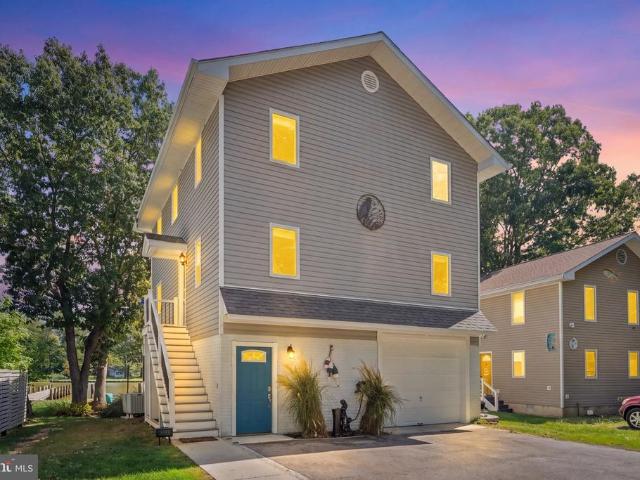 House for sale in Shady Side, Maryland