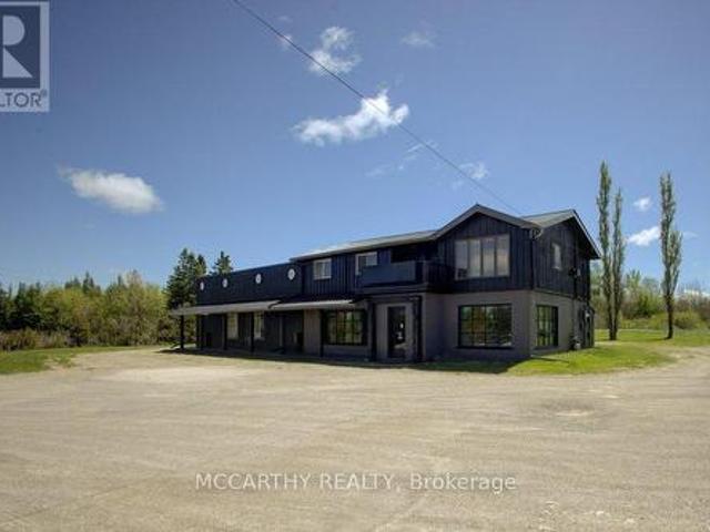 Commercial for rent in Dufferin, Ontario