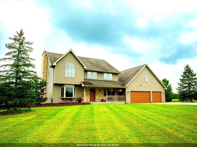 House for sale in Oconto Falls, Wisconsin