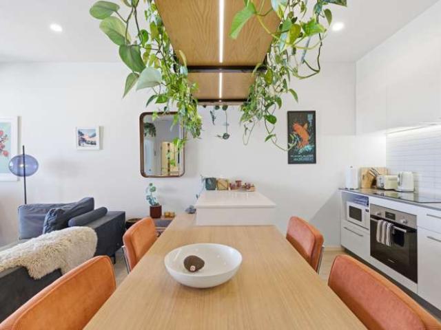 Apartment for sale in Heathcote, Canterbury