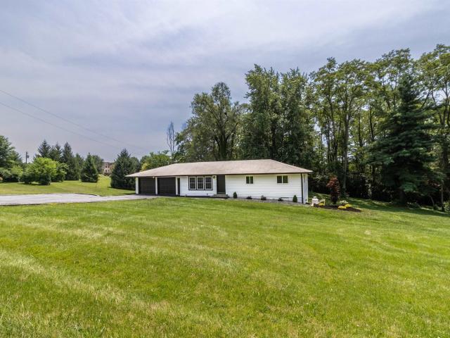 House for sale in Roanoke, Indiana
