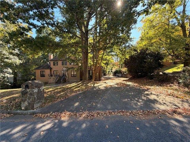 House for sale in Johns Creek, Fulton County