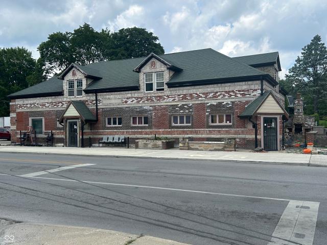 Commercial for sale in Near Eastside, Camby