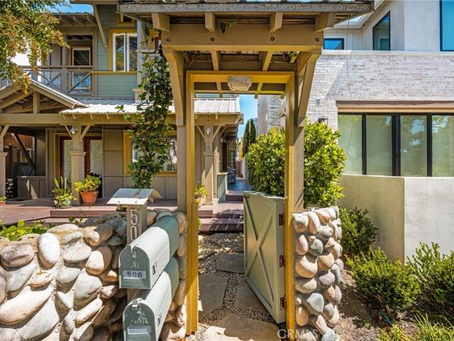 Condo for sale in Corona Del Mar, California