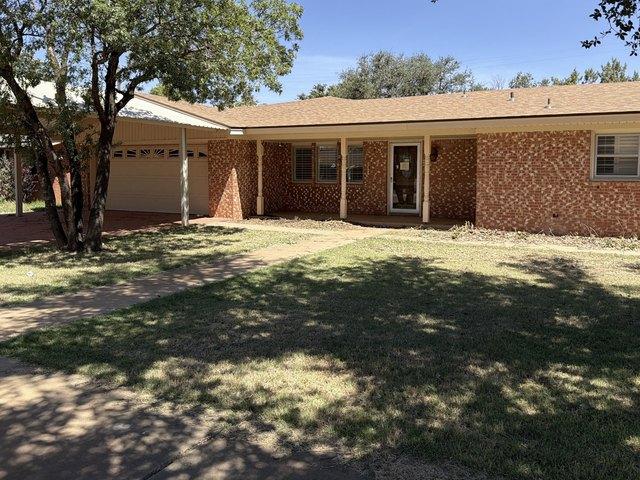 House for sale in Seagraves, Texas