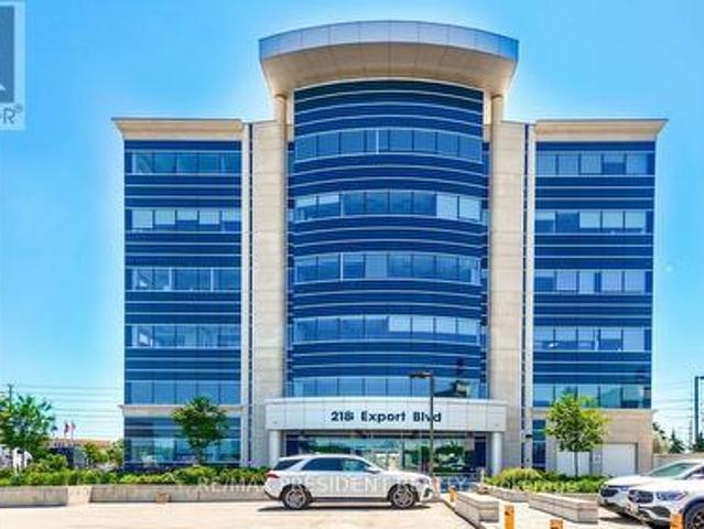 Commercial for rent in Mississauga, Ontario