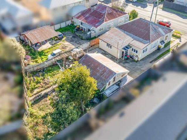 Land for sale in Heathcote, Canterbury