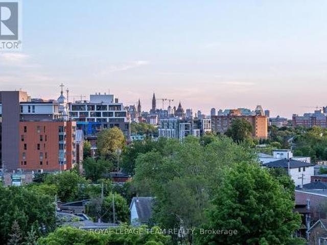 Condo for sale in Rideau-Vanier, Ottawa