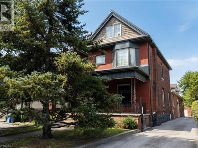 House for sale in Ancaster, Ontario