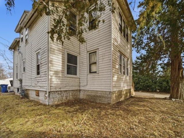 House for sale in Whiteside, Illinois