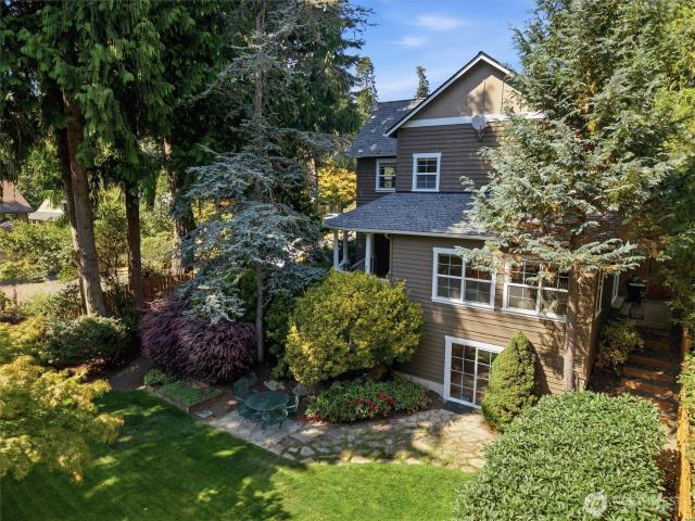 House for sale in Bainbridge Island, Washington