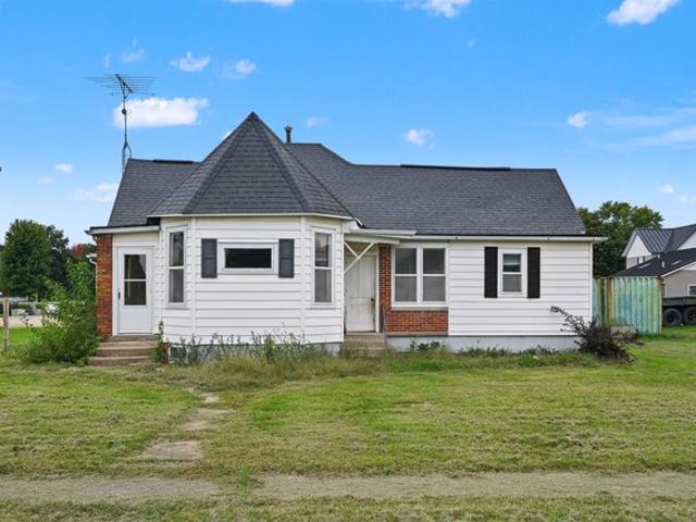 House for sale in Cascade, Dubuque County