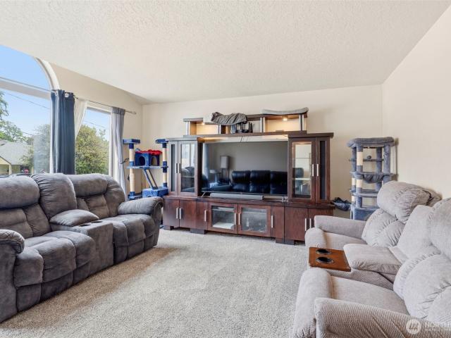 House for sale in Kelso, Washington