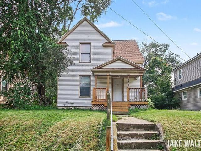House for sale in Third Ward, Grand Rapids