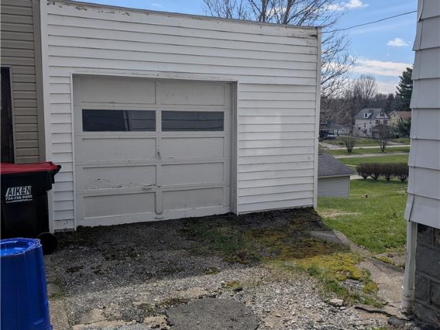 House for sale in New Castle, Pennsylvania
