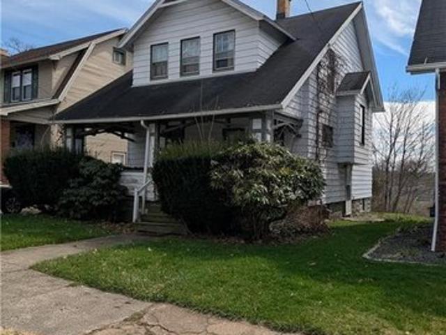 House for sale in New Castle, Pennsylvania