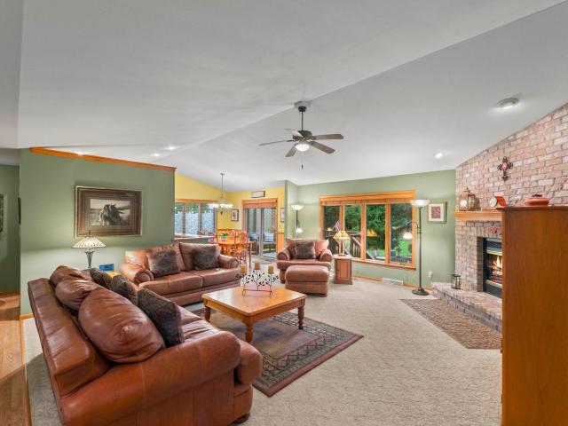 House for sale in Hartford, Washington County