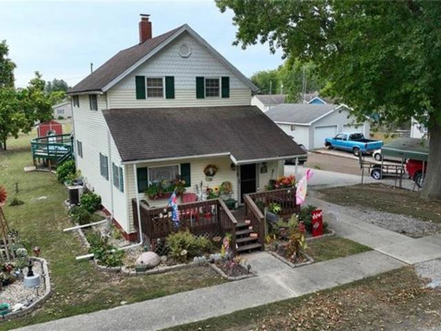 House for sale in Mount Olive, Illinois