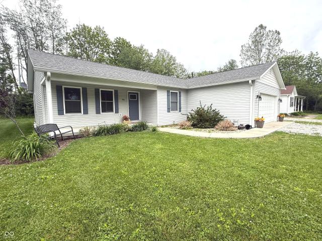 House for sale in Coatesville, Indiana
