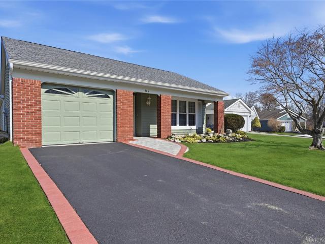 House for sale in Centereach, New York