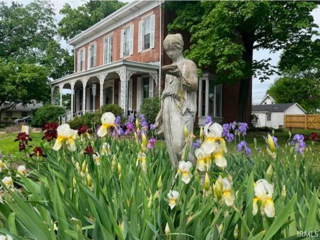 House for sale in Vincennes, Indiana