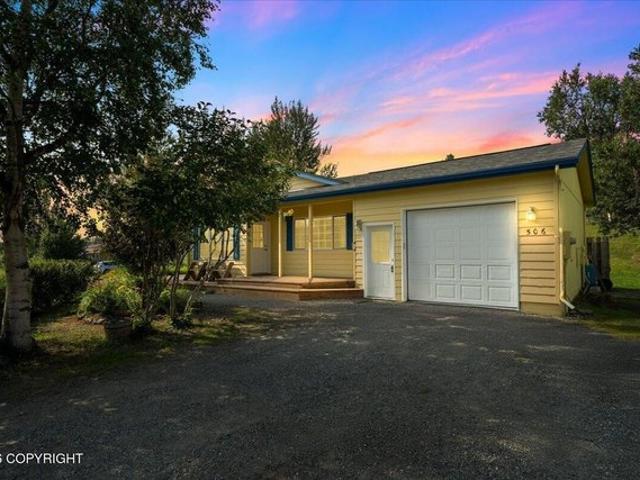 House for sale in Palmer
