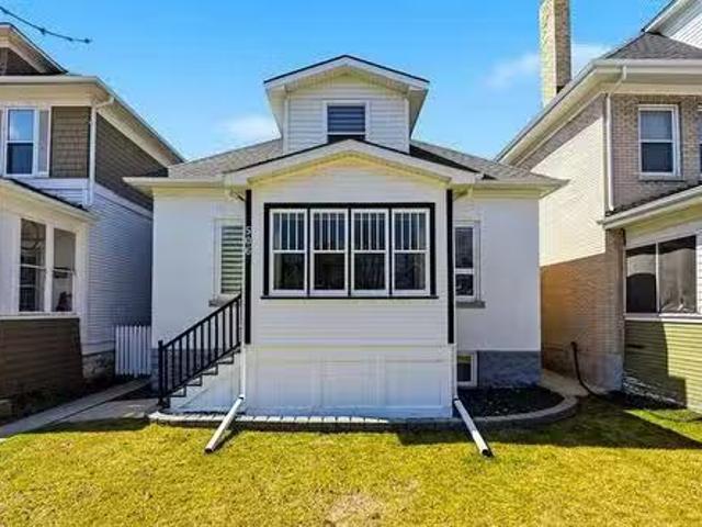 House for sale in East St. Paul, Manitoba