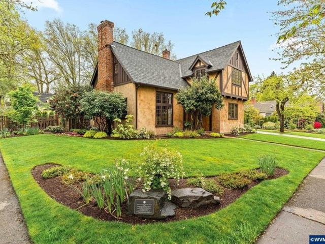 House for sale in Oregonia