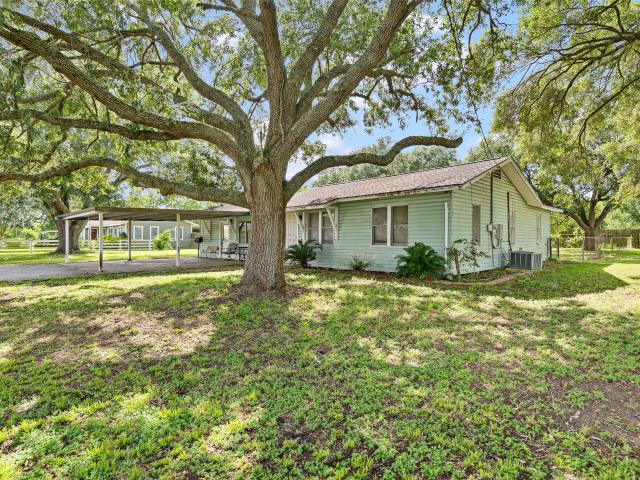House for sale in Edna, Texas