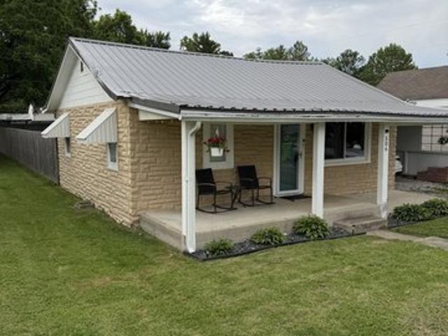 House for sale in Crawfordsville, Indiana