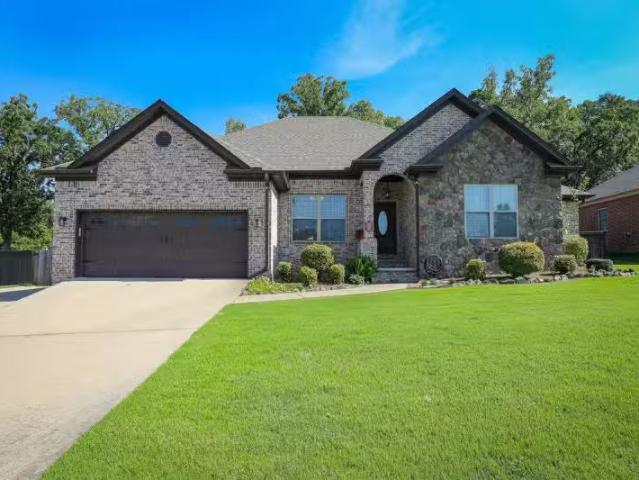 House for rent in Benton