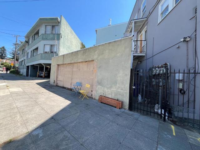 Commercial for sale in Oakland, California