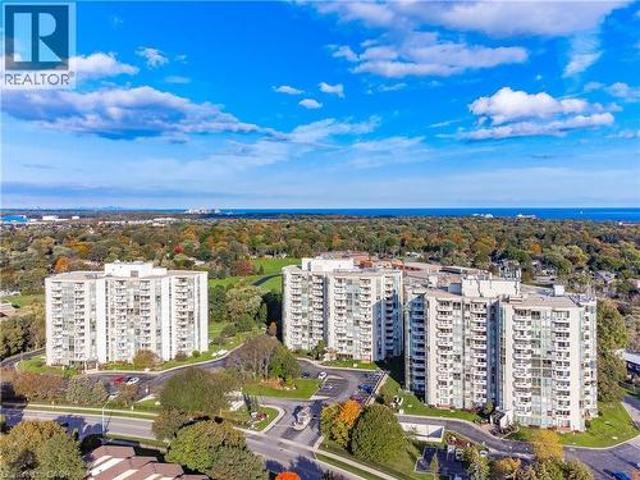 Condo for sale in Burlington, Ontario