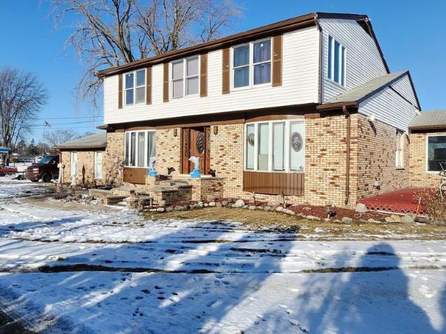 House for sale in New Baltimore
