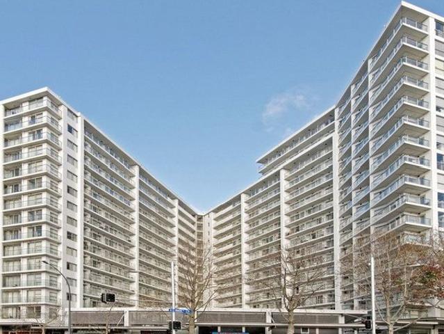 Apartment for rent in Mechanics Bay, Auckland