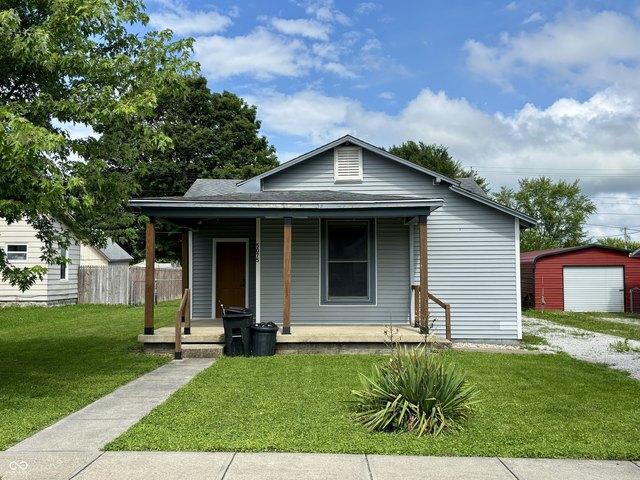 House for sale in Coatesville, Indiana