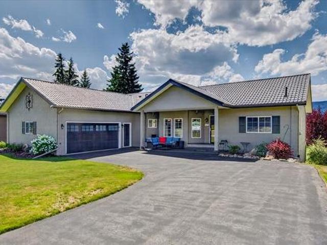 House for sale in Fairmont Hot Springs, British Columbia