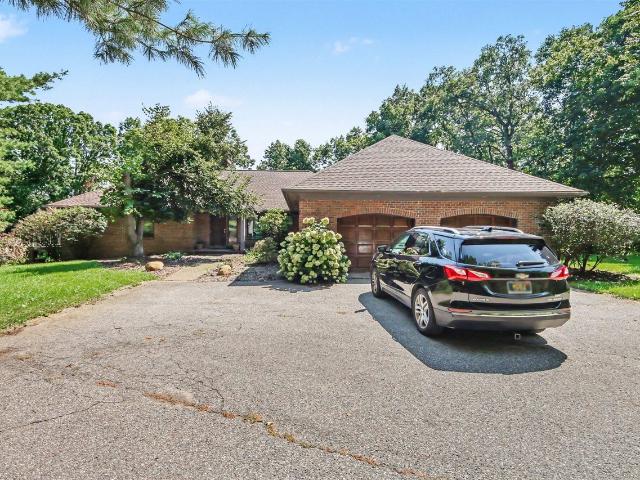 House for sale in Ada Township