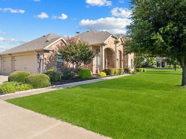 House for sale in Celina