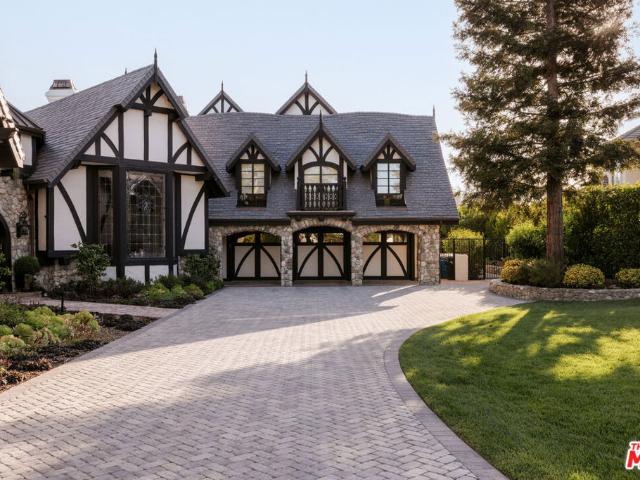 House for sale in Thousand Oaks, Ventura County